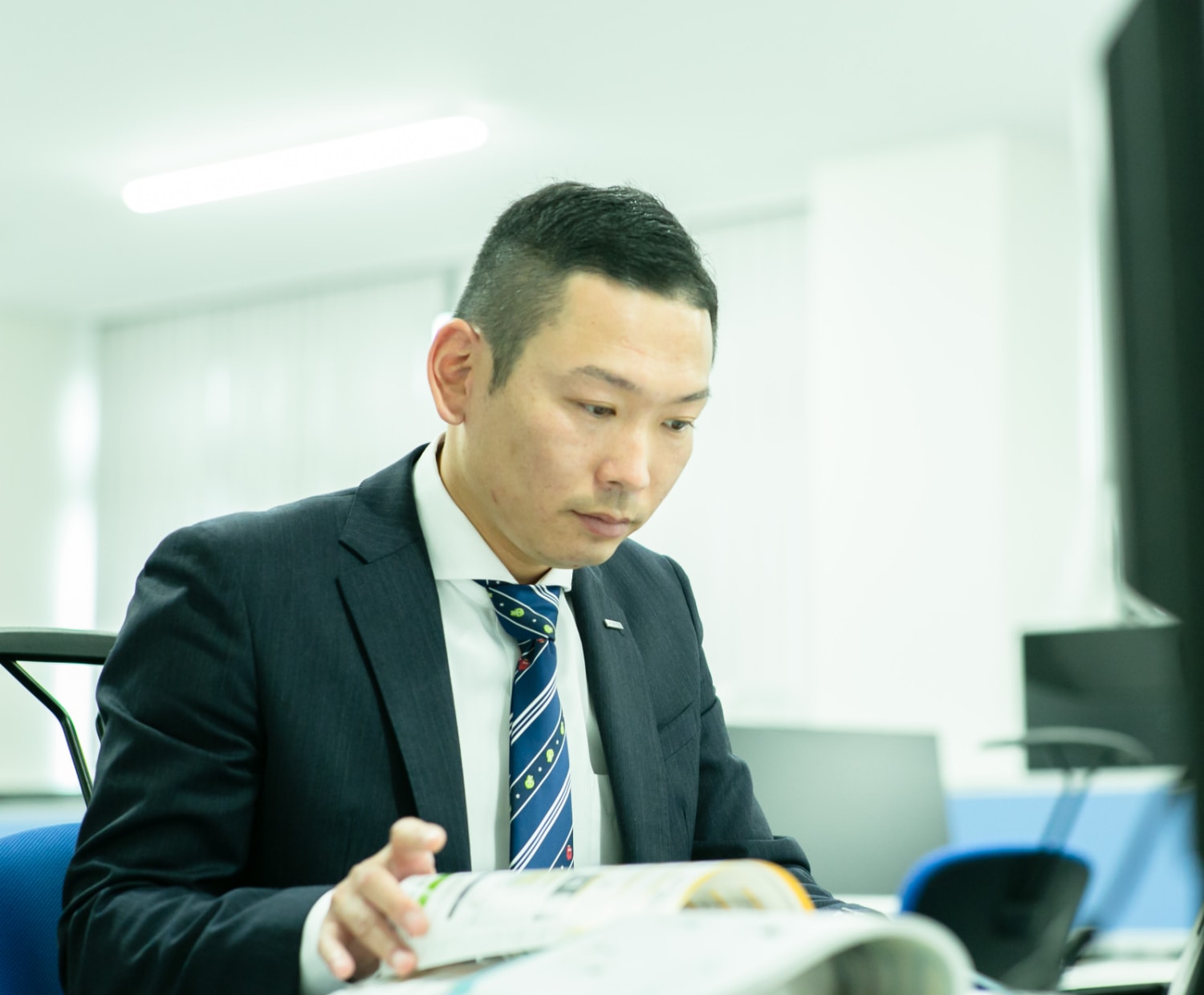 GO。自分に向かって腕を回した。